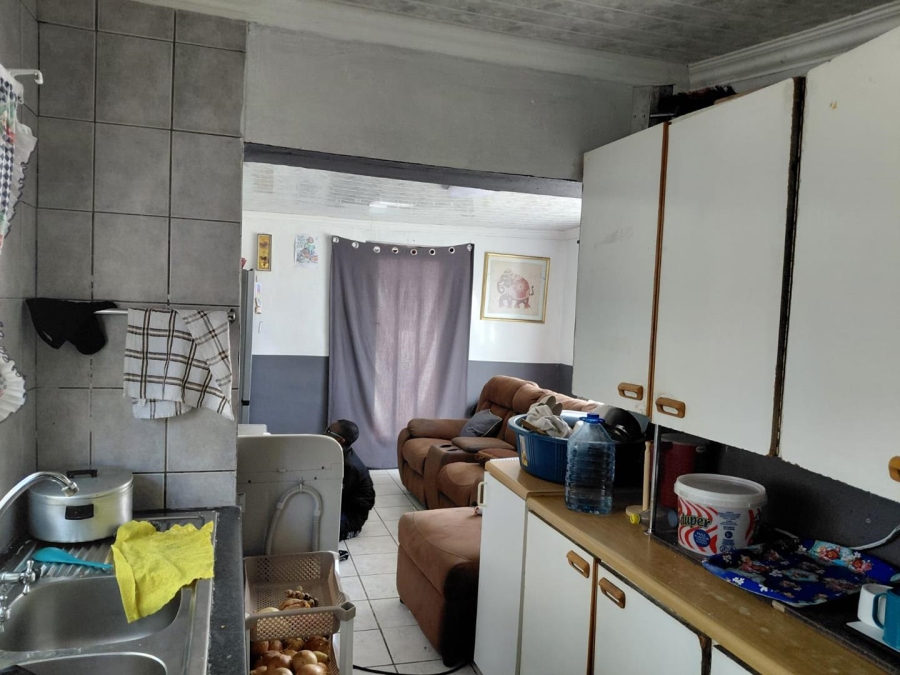 To Let 1 Bedroom Property for Rent in Parow Western Cape